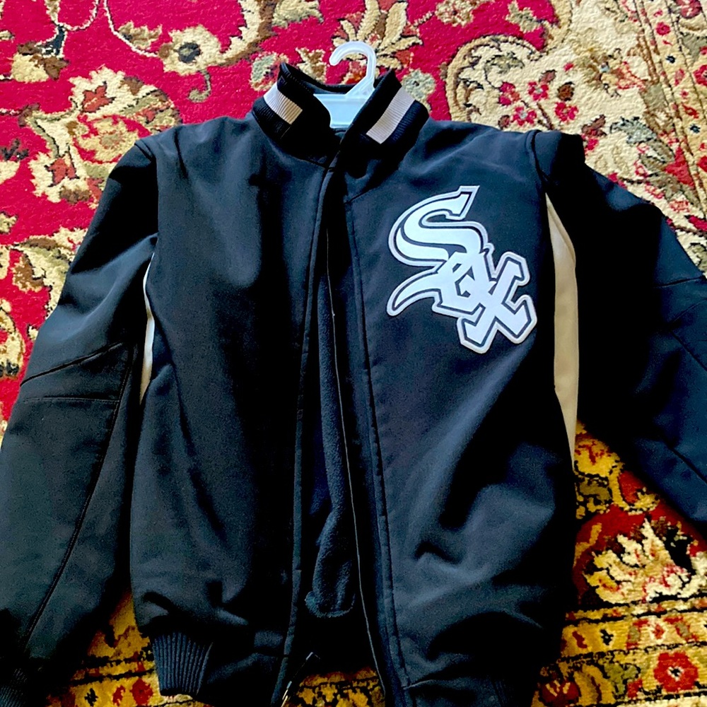Kid-size White Sox baseball team approved jacket. Only worn once.